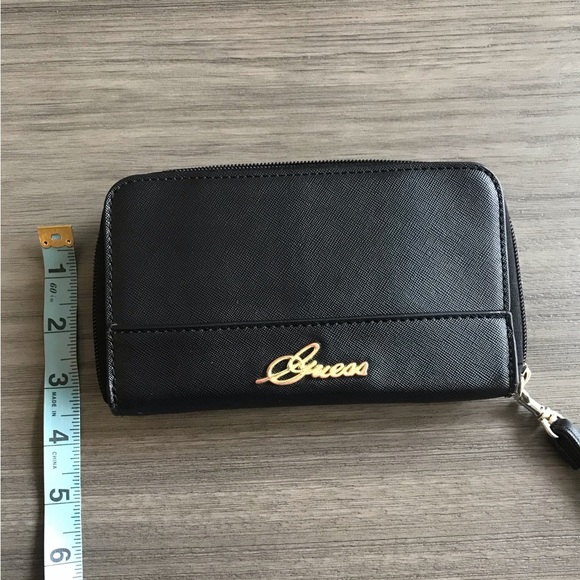 Guess Wallet Black With Wrist Strap - Picture 4 of 5